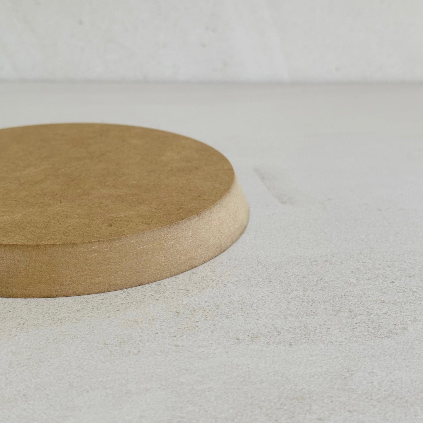 Round Pottery Form 15cm with Bevelled Edge