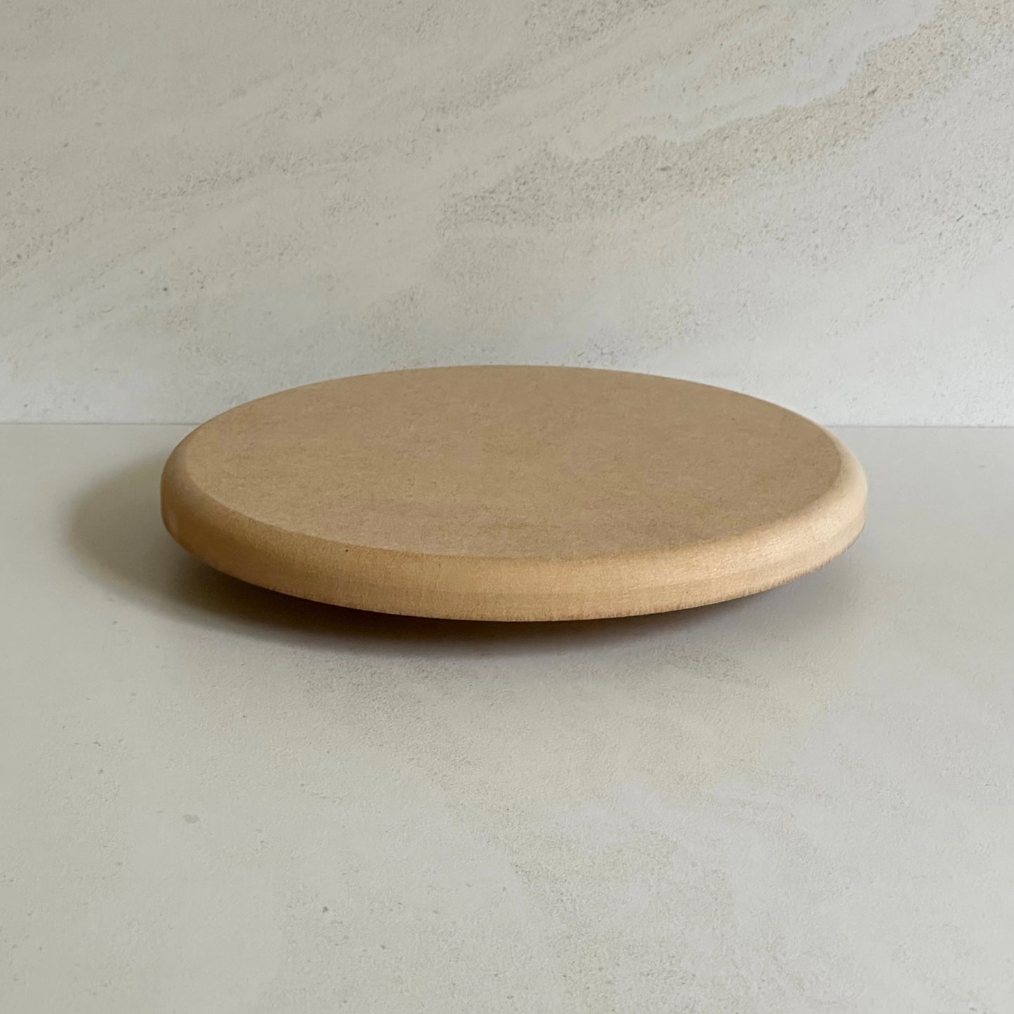 Round Pottery Form 22cm with Roundover Edge