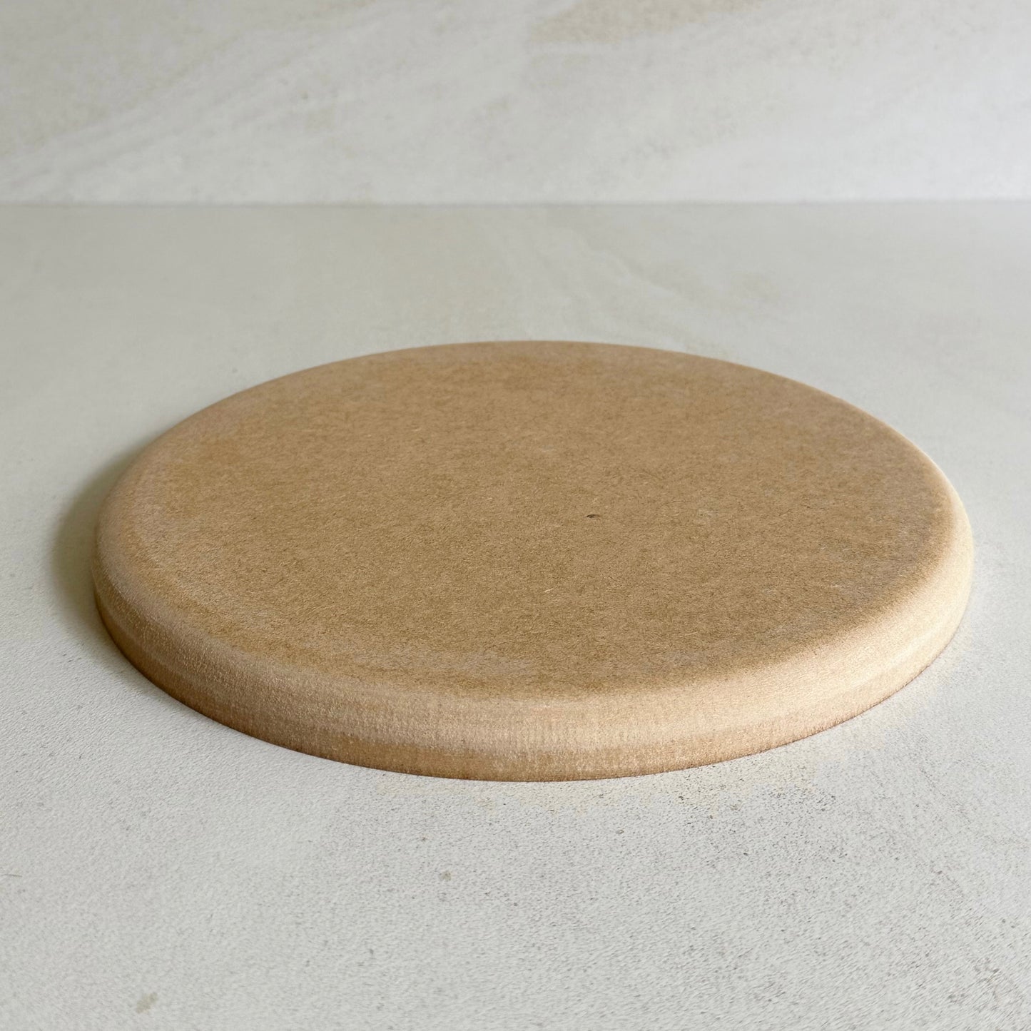 Round Pottery Form 22cm with Roundover Edge