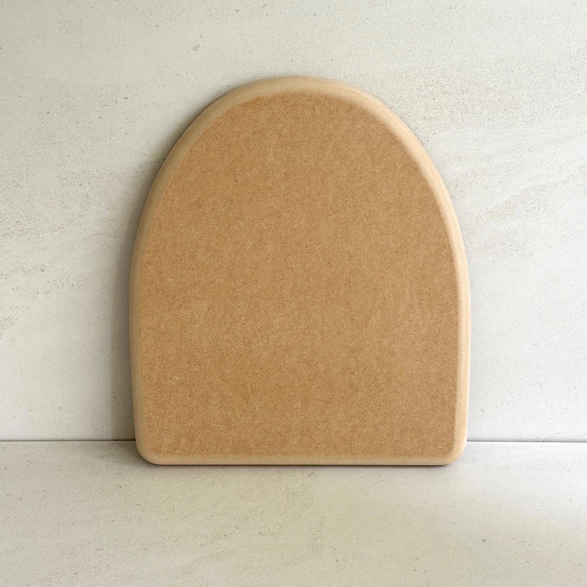 Arch pottery form/drape mould with soft roundover edge. Available in two sizes.