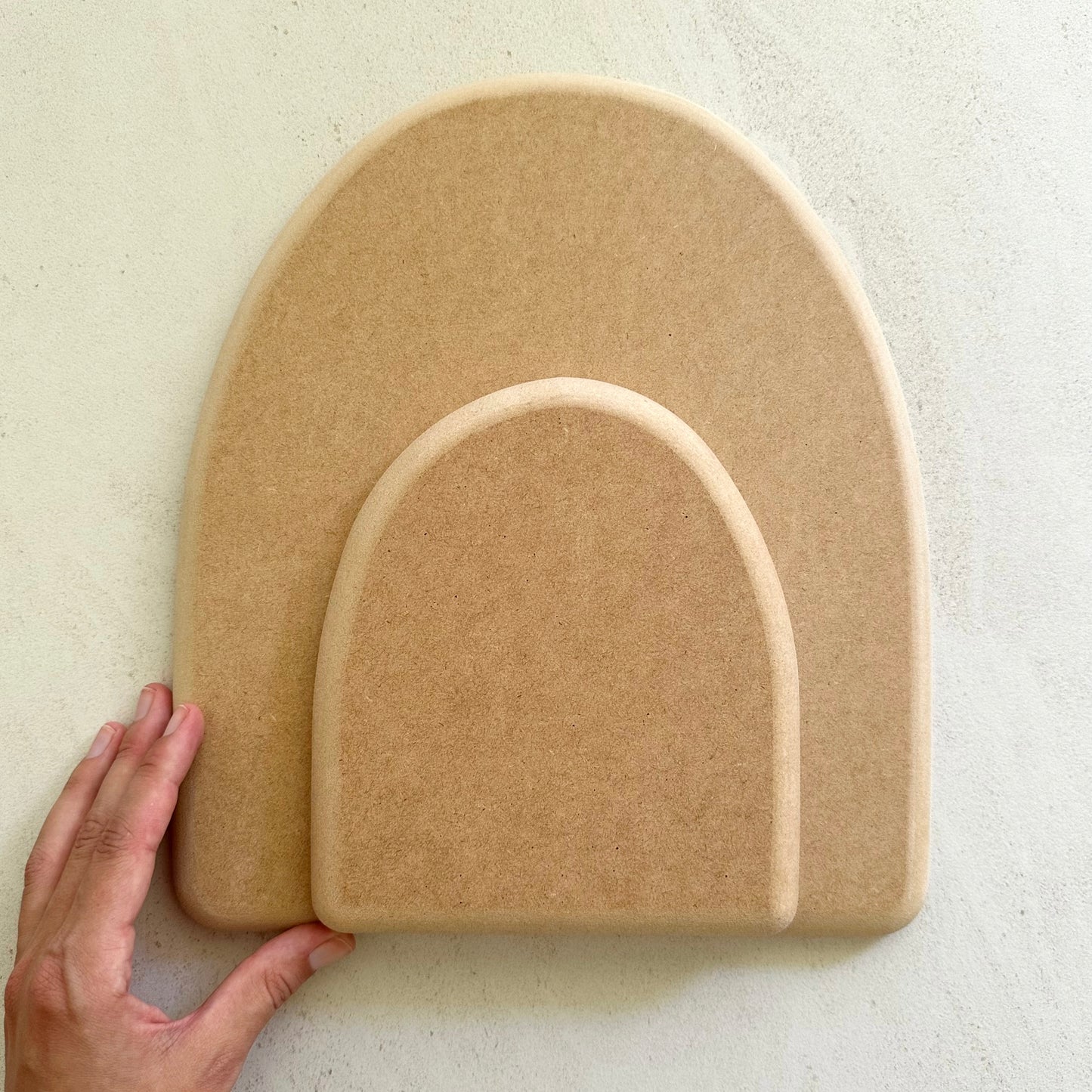 Arch pottery form/drape mould with soft roundover edge. Available in two sizes.