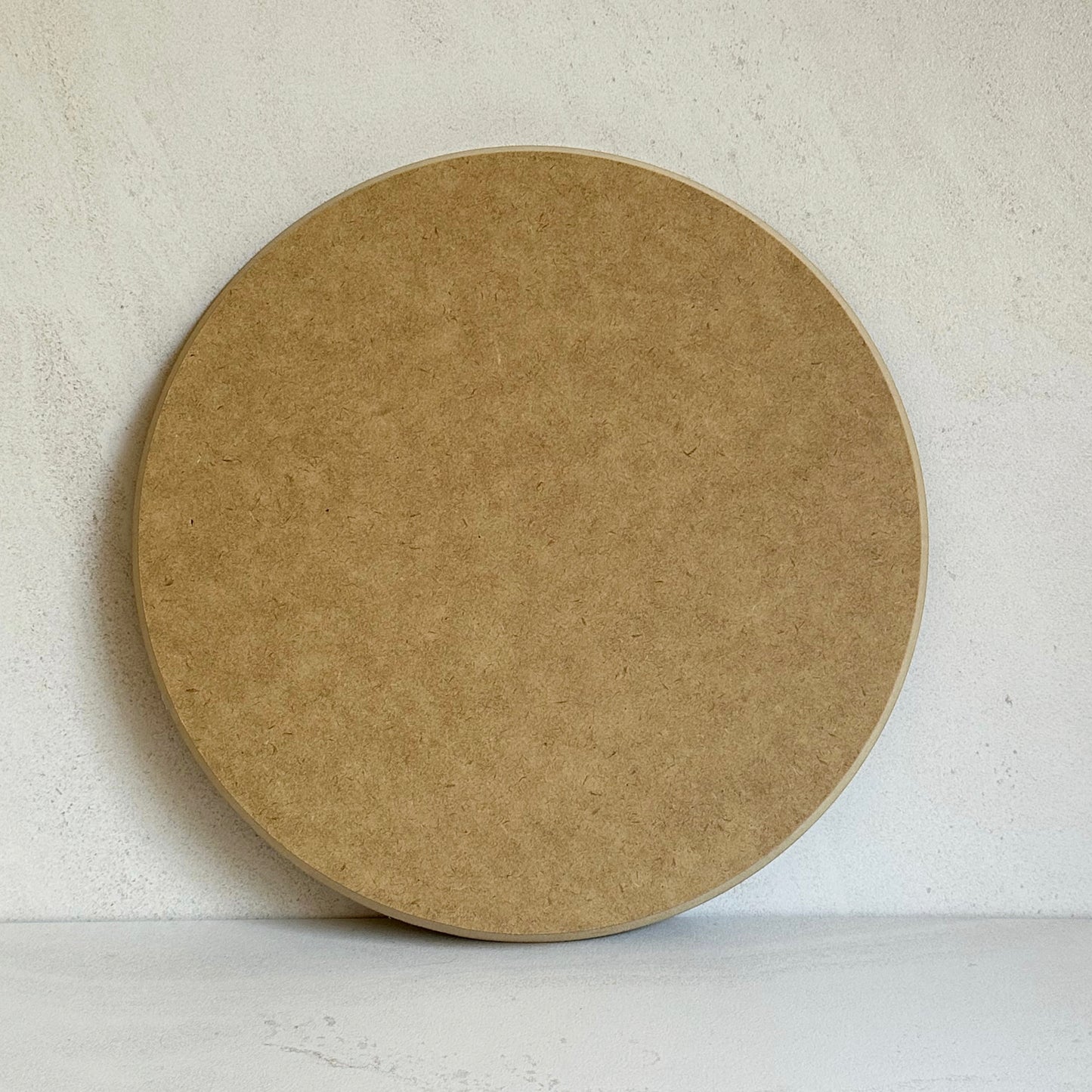 Round Pottery Form 30cm with Bevelled Edge